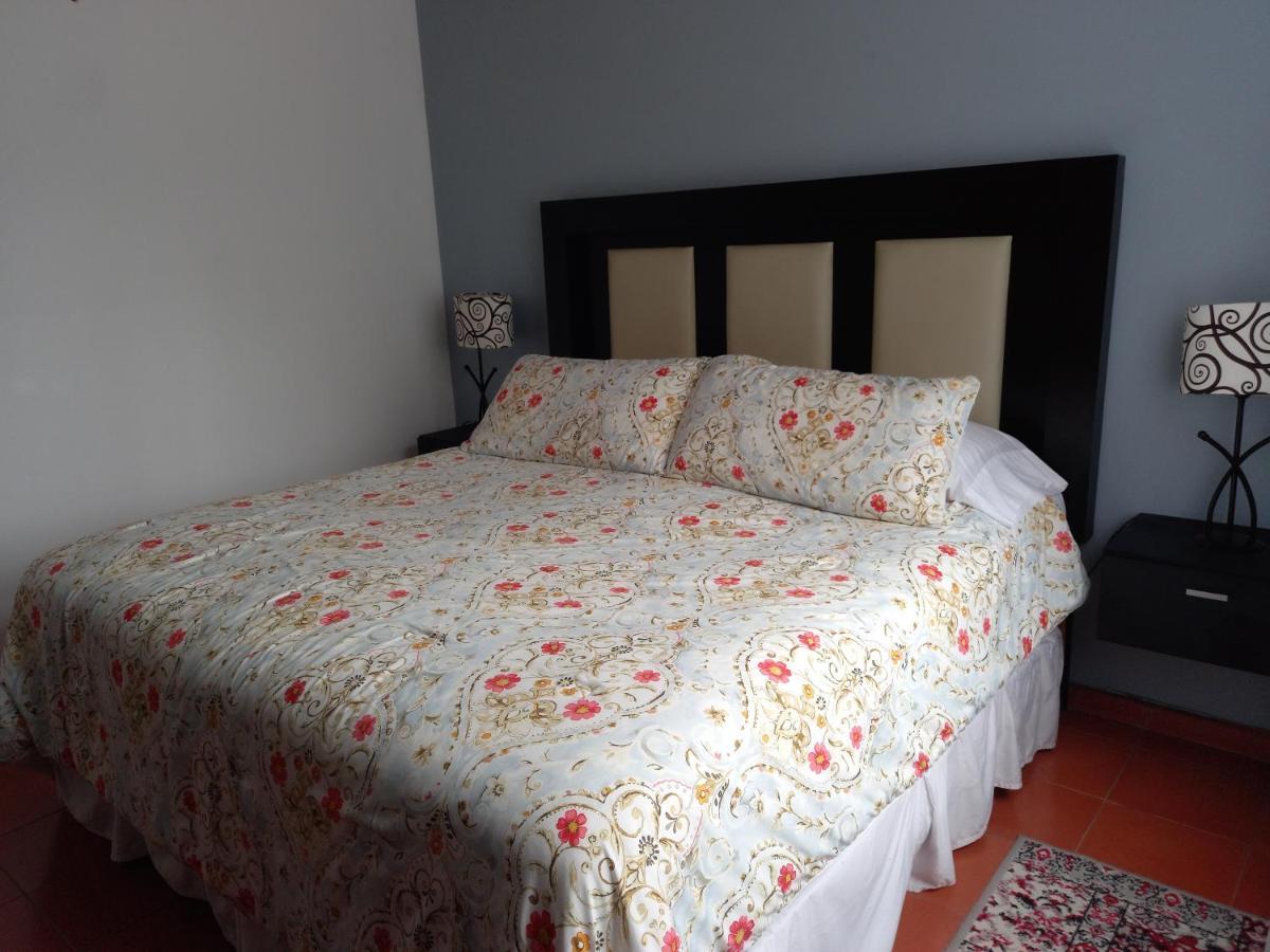 Toca Madera Hotel Chapala Eksteriør billede